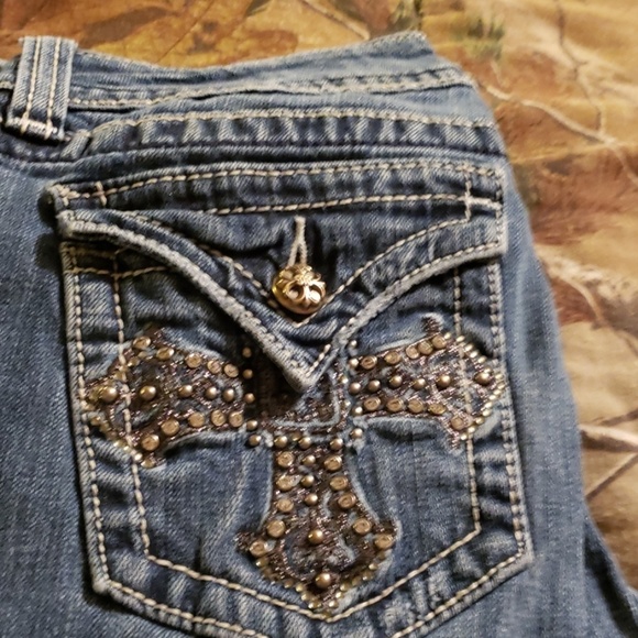Denim - Miss me w embellished back pockets